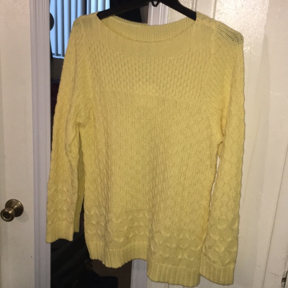 BRAND NEW Pastel Yellow Sweater- TAGS STILL ON🎉 - Picture 1 of 7